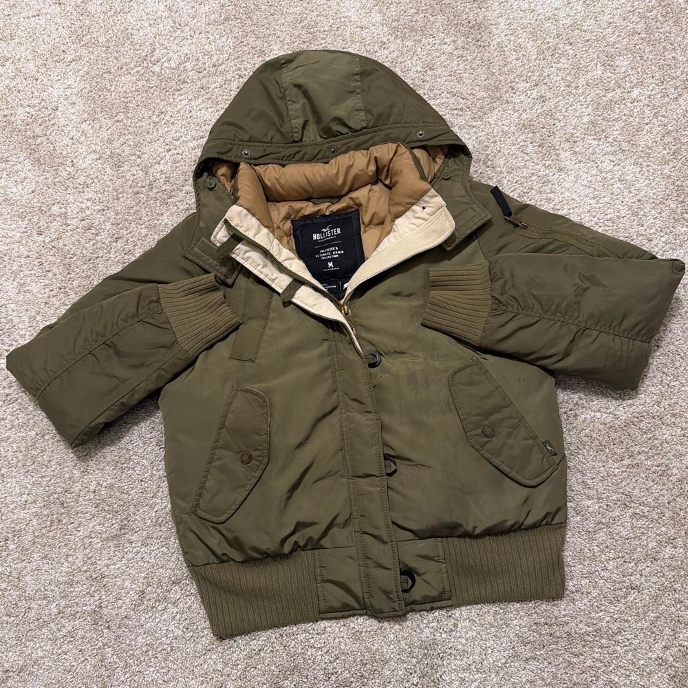Hollister Ultimate Military Down Hooded Puffer Jacket | Olive Green | Medium
